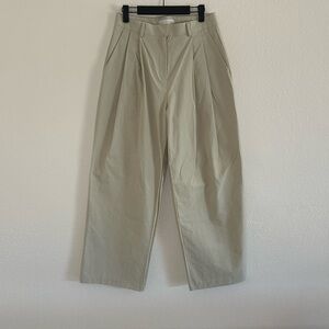 Women’s pleated wide leg pant